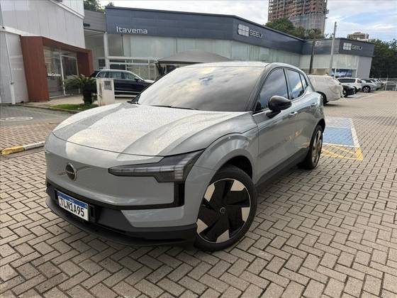 VOLVO EX30 69 KW ELÉTRICO PLUS VOLVO EX30 69 KW ELÉTRICO PLUS